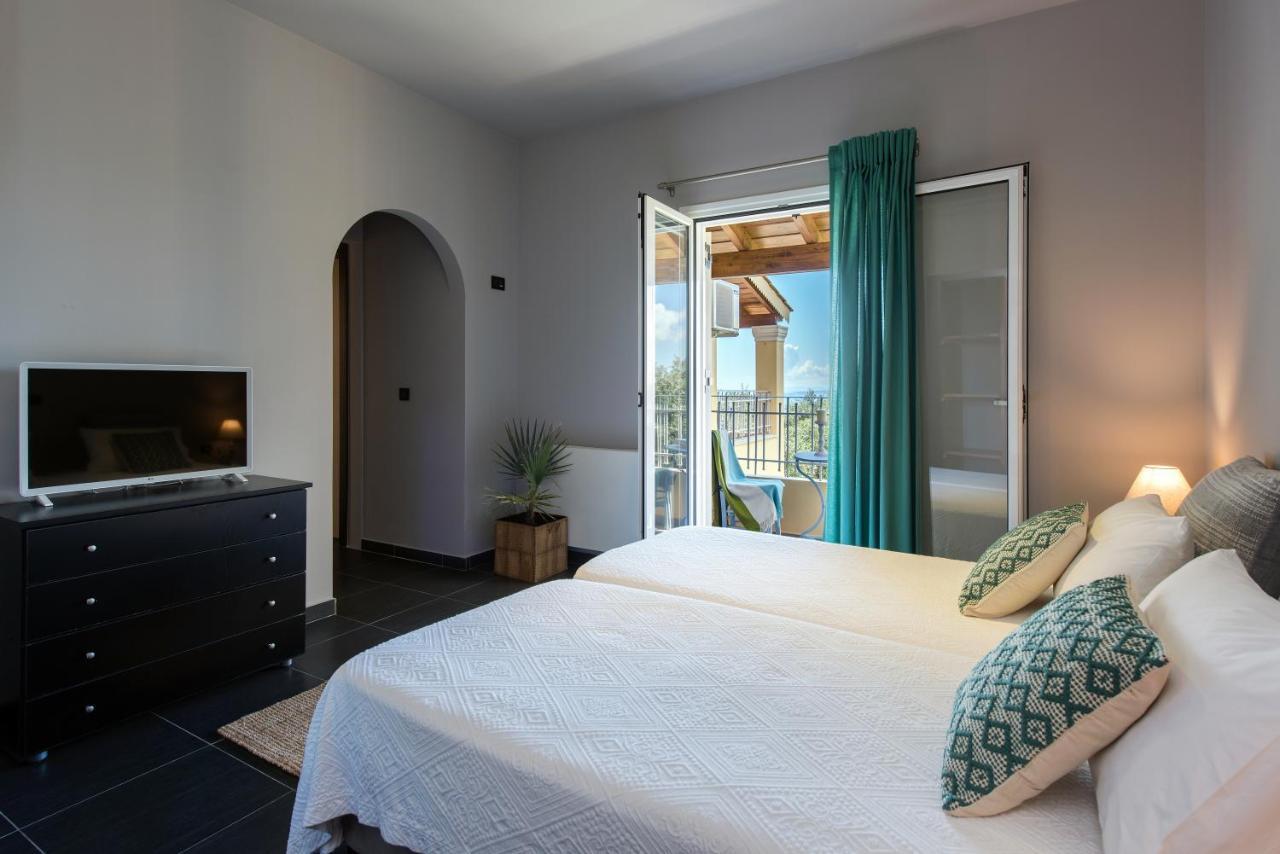 Villa Terra Rossa By Konnect, Views To Ionian Sea Spartylas Esterno foto