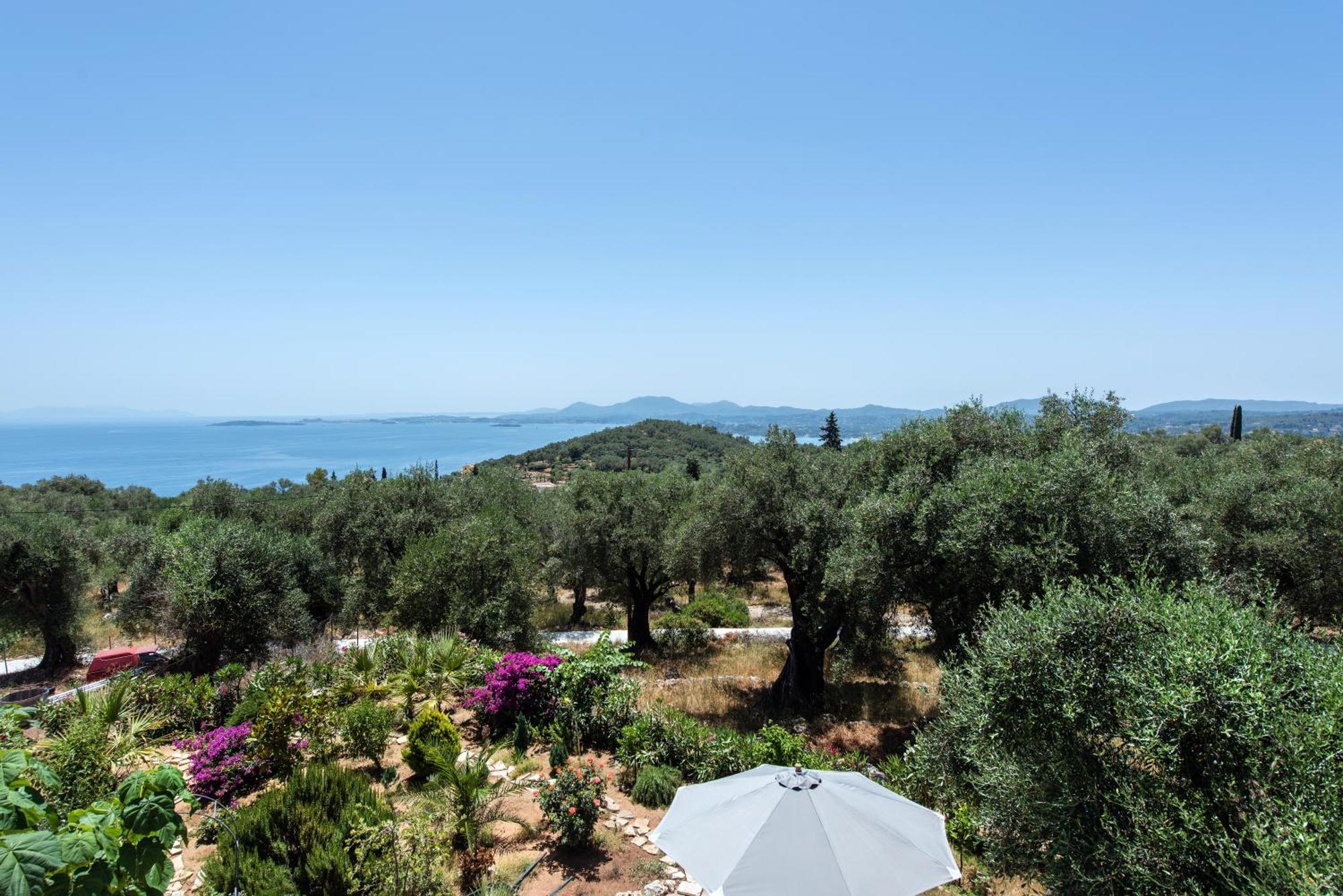 Villa Terra Rossa By Konnect, Views To Ionian Sea Spartylas Esterno foto